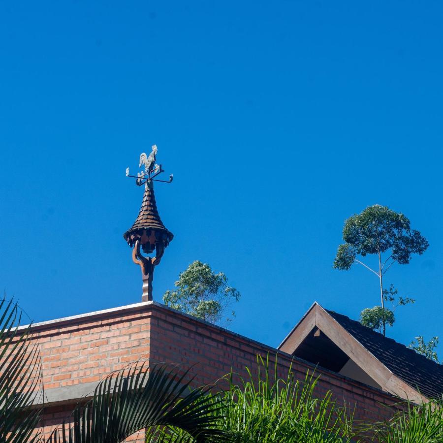 Casa Branca Pousada ポメロデ エクステリア 写真