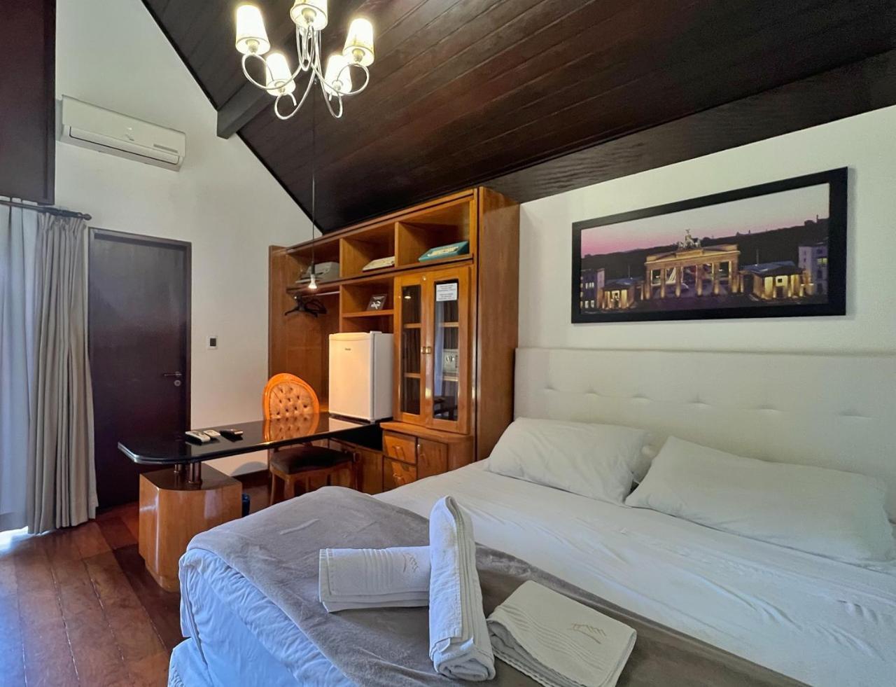 Casa Branca Pousada ポメロデ エクステリア 写真